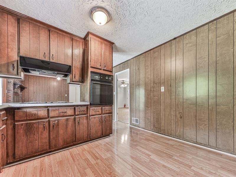 10381 East Cherokee Drive Canton, GA 30115 - Photo 15 of 33