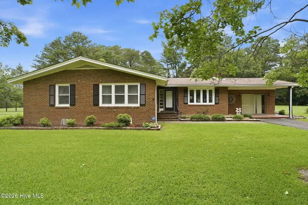 $215,000 | 3615 Longleaf Drive Northeast, Elm City, NC 27822