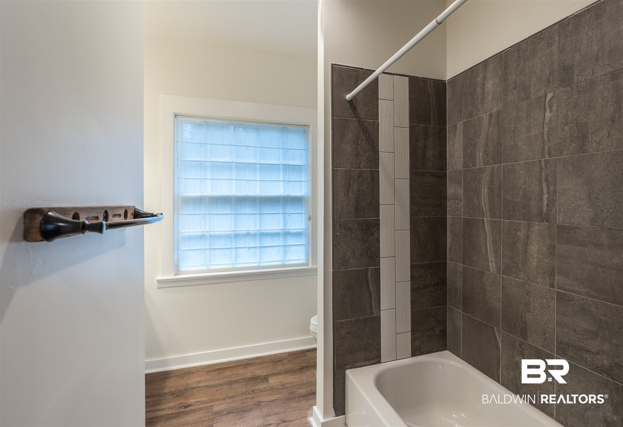 6601 Private Road 181 Eight Mile, AL 36613 - Photo 14 of 32 Tile Shower