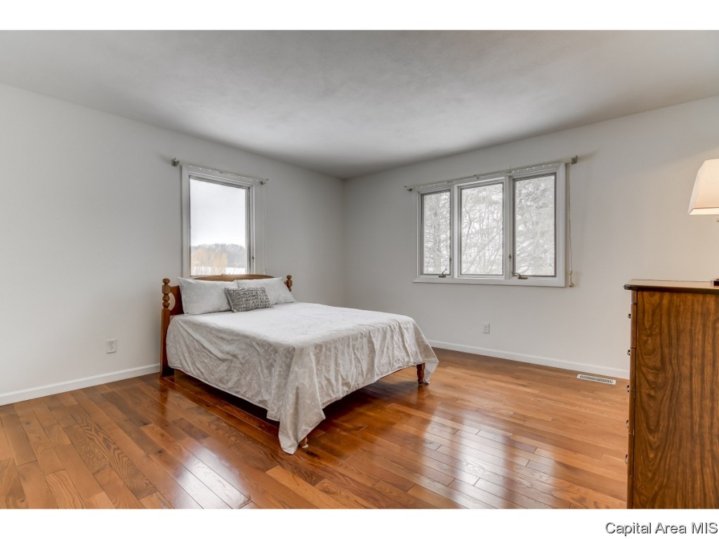 7939 Village Center Road Sherman, IL 62684 - Photo 12 of 26 Gallery Image 12