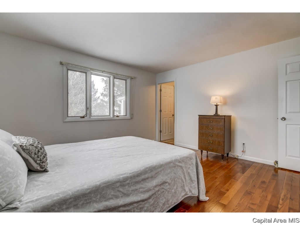 7939 Village Center Road Sherman, IL 62684 - Photo 14 of 26 Gallery Image 14