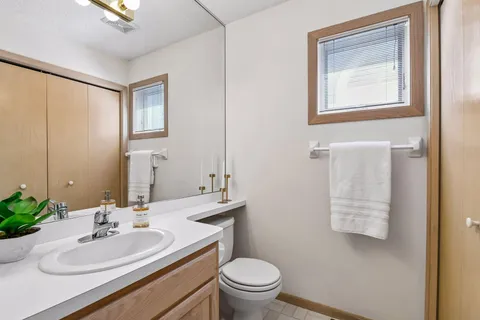 $459,900 | 15585 17th Place North, Plymouth, MN 55447