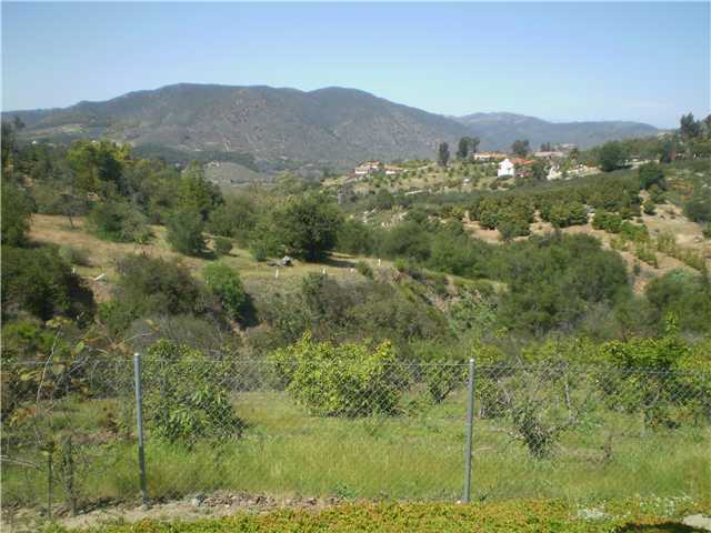 2494 Riverview Place Fallbrook, CA 92028 - Photo 2 of 16