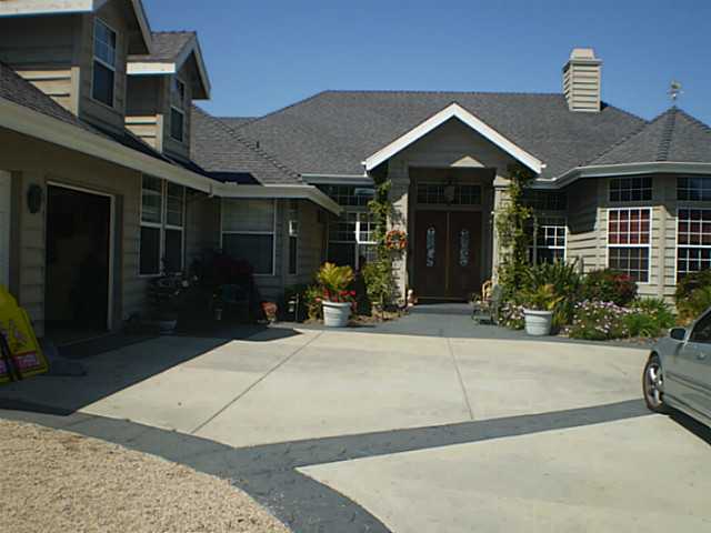 2494 Riverview Place Fallbrook, CA 92028 - Photo 9 of 16