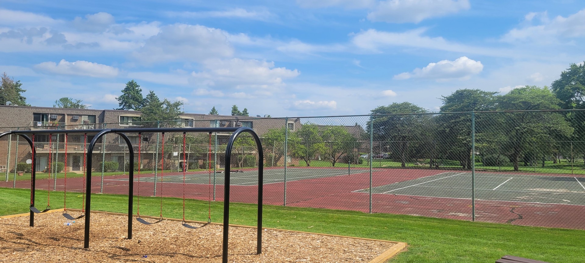 254 East Bailey Road, Unit E Naperville, IL 60565 - Photo 3 of 3 a view of a basketball court