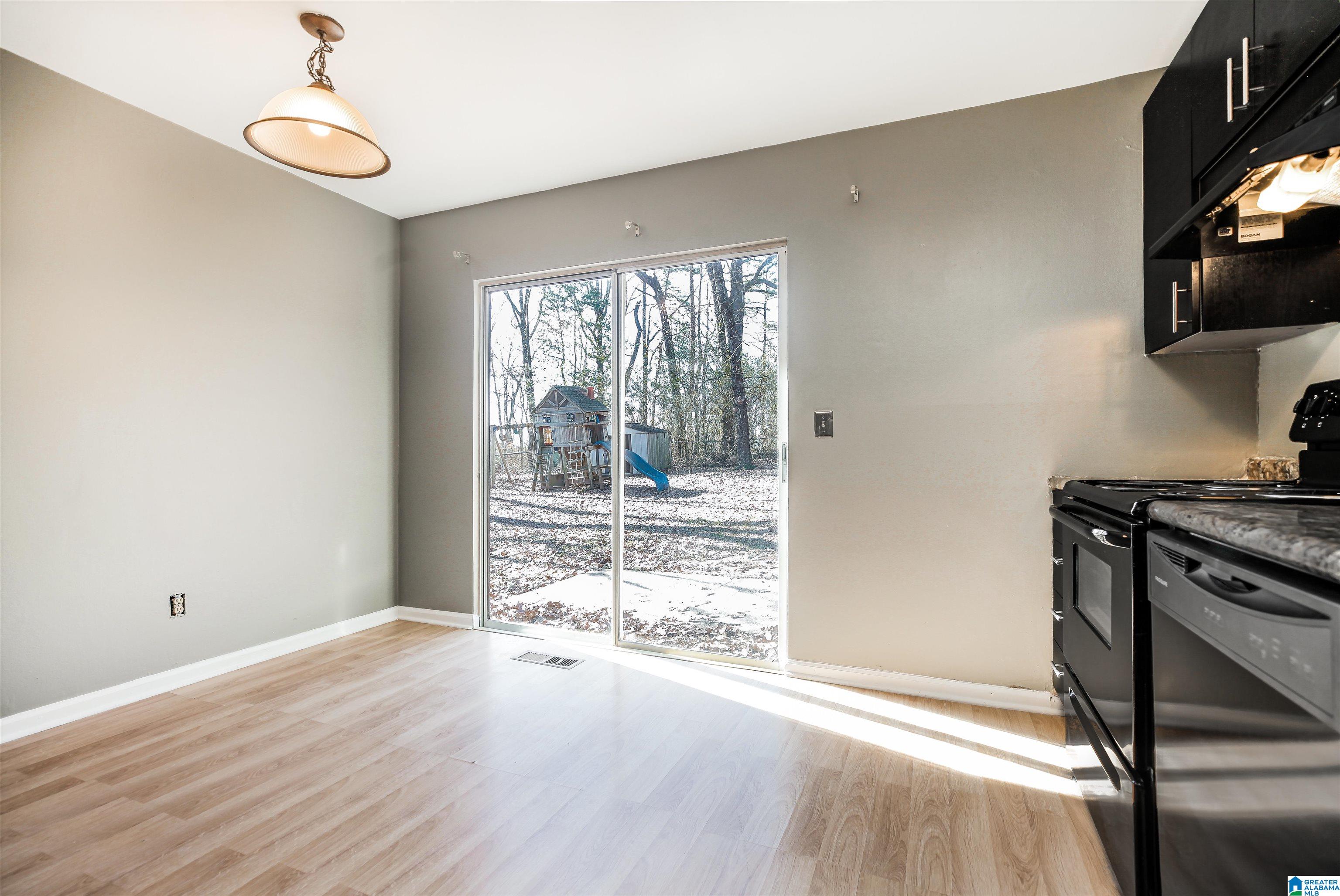 2100 Mountain View Road Birmingham, AL 35210 - Photo 12 of 27