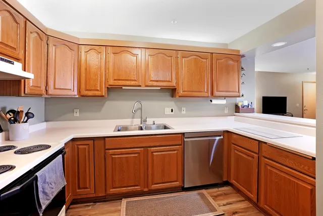 $289,900 | 17354 West Lincoln Avenue, New Berlin, WI 53146