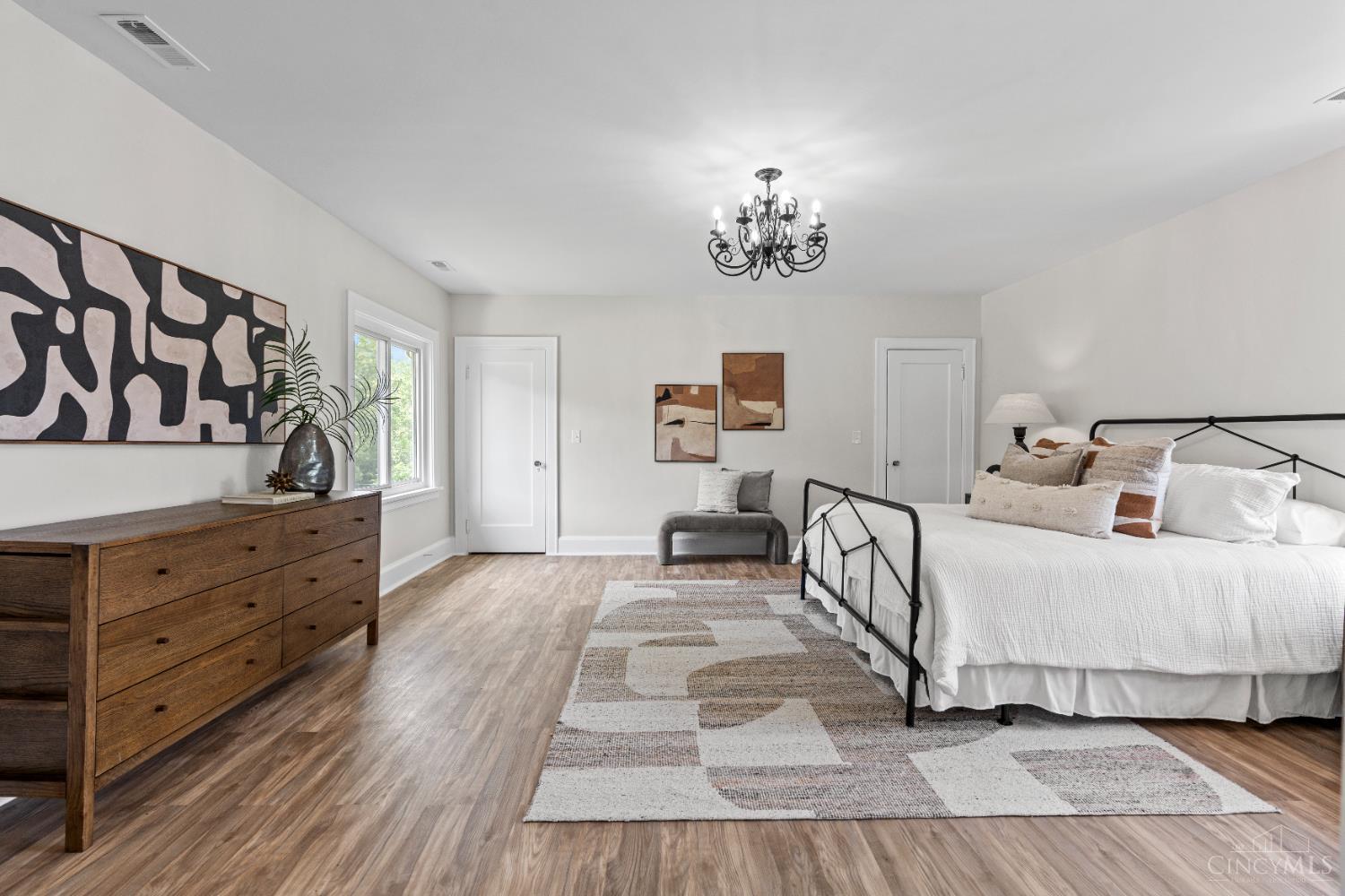 4150 Paddock Road Cincinnati, OH 45229 - Photo 40 of 80 Gallery Image 40