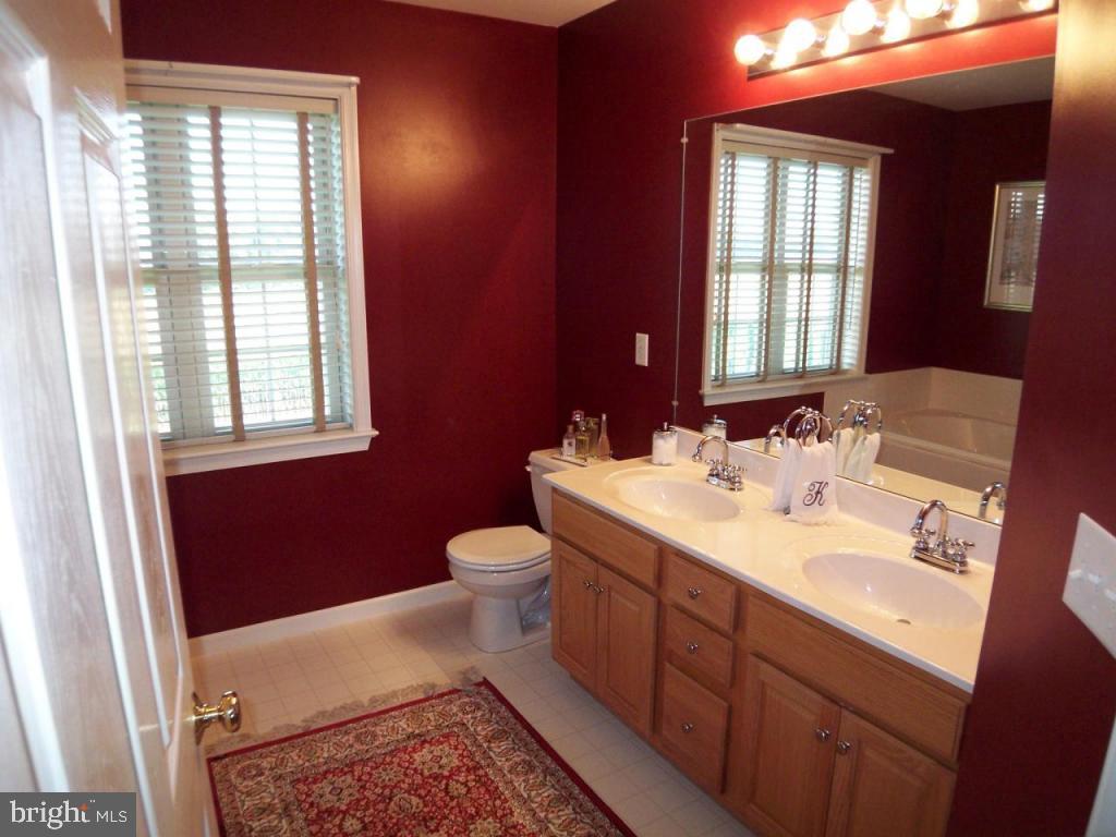 433 Wagonwheel Road Lititz, PA 17543 - Photo 17 of 23 Gallery Image 17