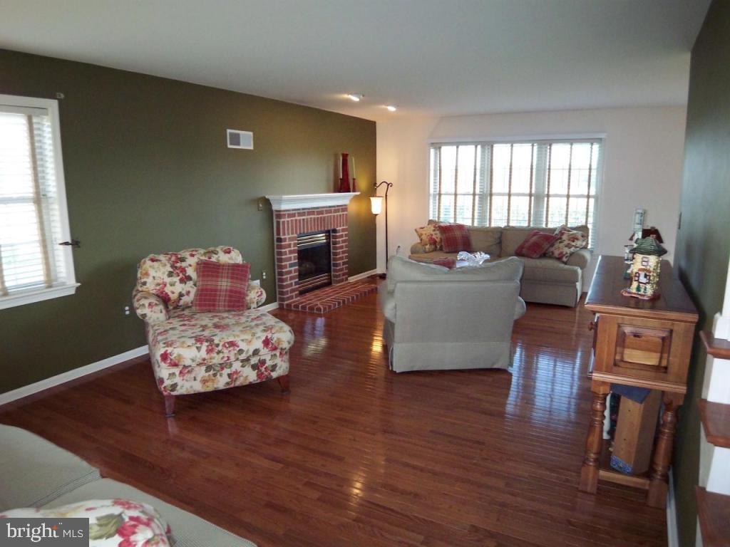 433 Wagonwheel Road Lititz, PA 17543 - Photo 5 of 23 Gallery Image 5