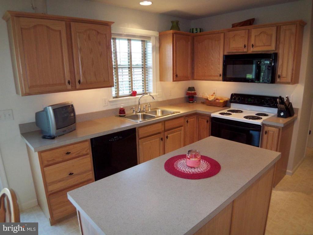 433 Wagonwheel Road Lititz, PA 17543 - Photo 9 of 23 Gallery Image 9