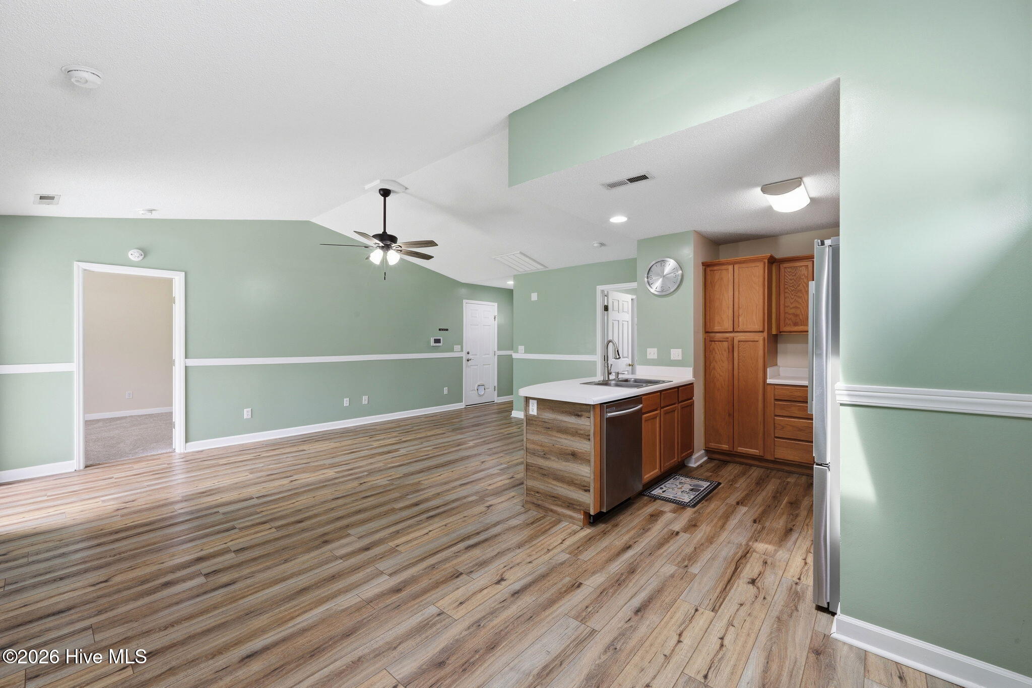 4100 Elizabeth Avenue New Bern, NC 28562 - Photo 37 of 43 7-web-or-mls-0C0A5789