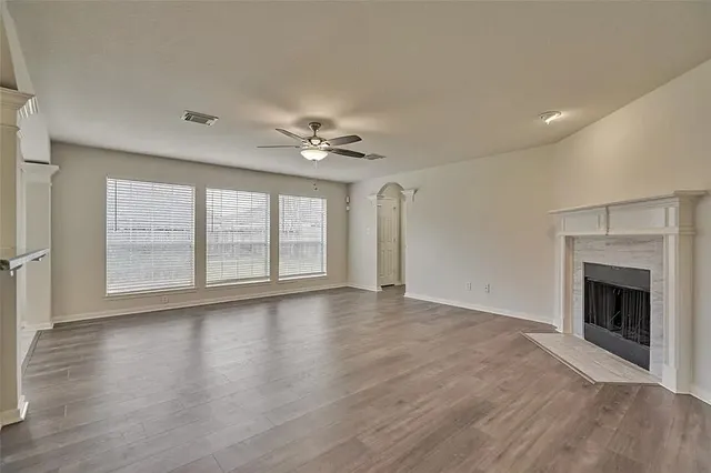 $2,595 | 511 Elm Ridge Drive, Spring, TX 77386