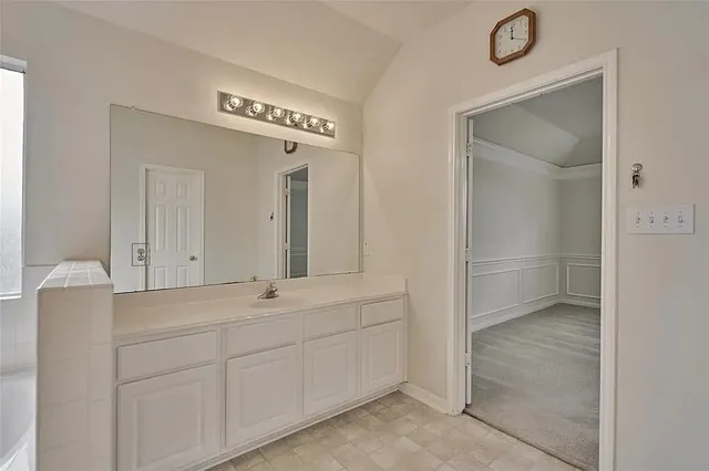 $2,595 | 511 Elm Ridge Drive, Spring, TX 77386