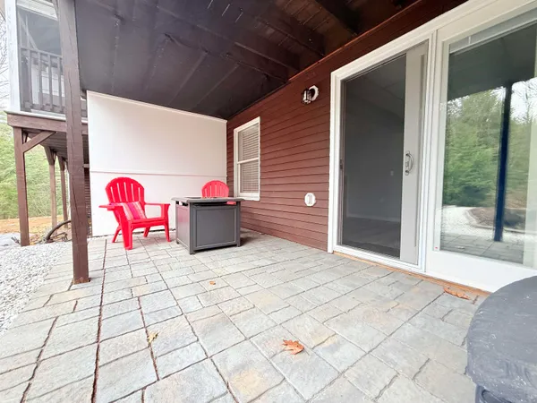 $260,000 | 32 Kimball Place, Claremont, NH 03743