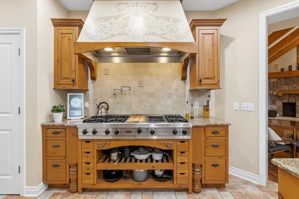 $1,050,000 | 8184 Barony Point, Mattawan, MI 49071