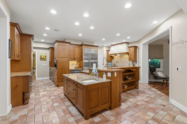 $1,050,000 | 8184 Barony Point, Mattawan, MI 49071