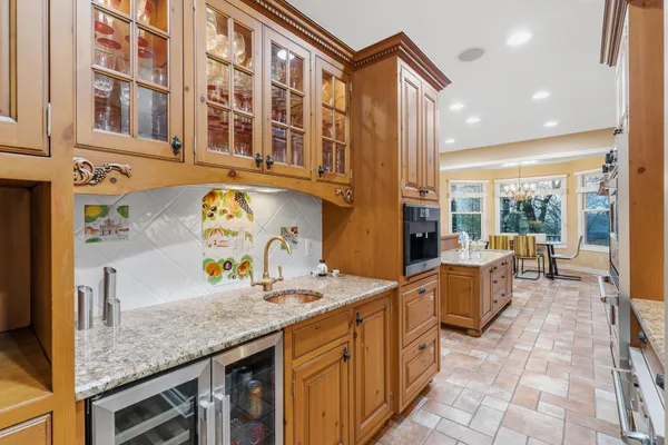 $1,050,000 | 8184 Barony Point, Mattawan, MI 49071