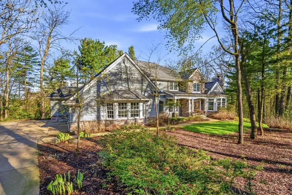 $1,050,000 | 8184 Barony Point, Mattawan, MI 49071