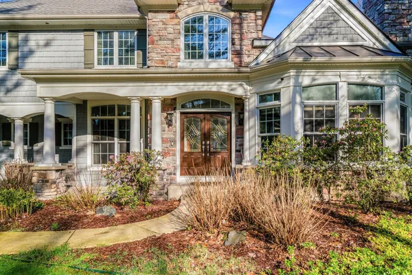 $1,050,000 | 8184 Barony Point, Mattawan, MI 49071