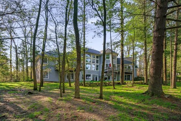 $1,050,000 | 8184 Barony Point, Mattawan, MI 49071