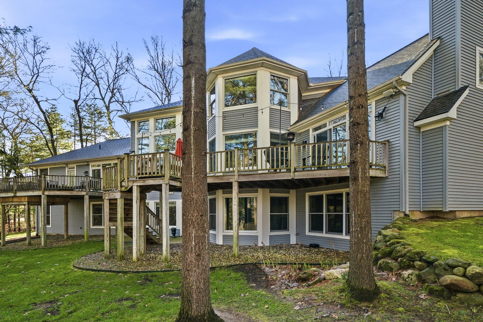 8184 Barony Point Mattawan, MI 49071 - Photo 68 of 85 67-WM8184baronyext-5