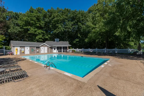 $1,050,000 | 8184 Barony Point, Mattawan, MI 49071