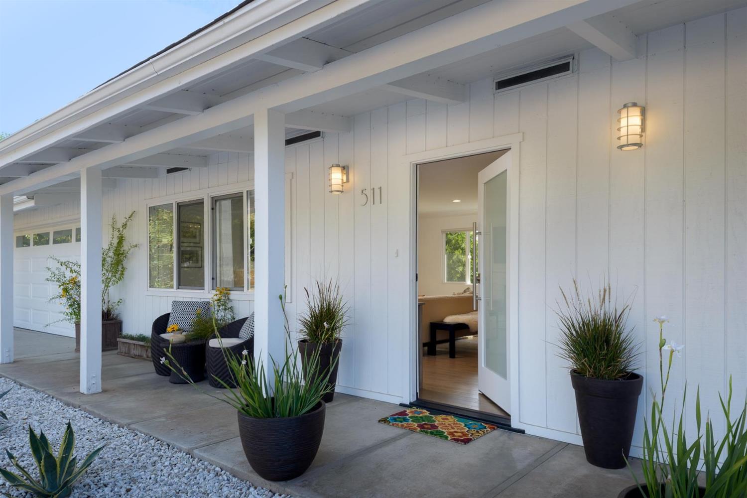 511 El Paseo Road Ojai, CA 93023 - Photo 4 of 32 Gallery Image 4
