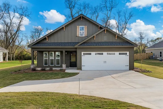 $424,999 | 116 Chinaberry Street, Pine Mountain, GA 31822