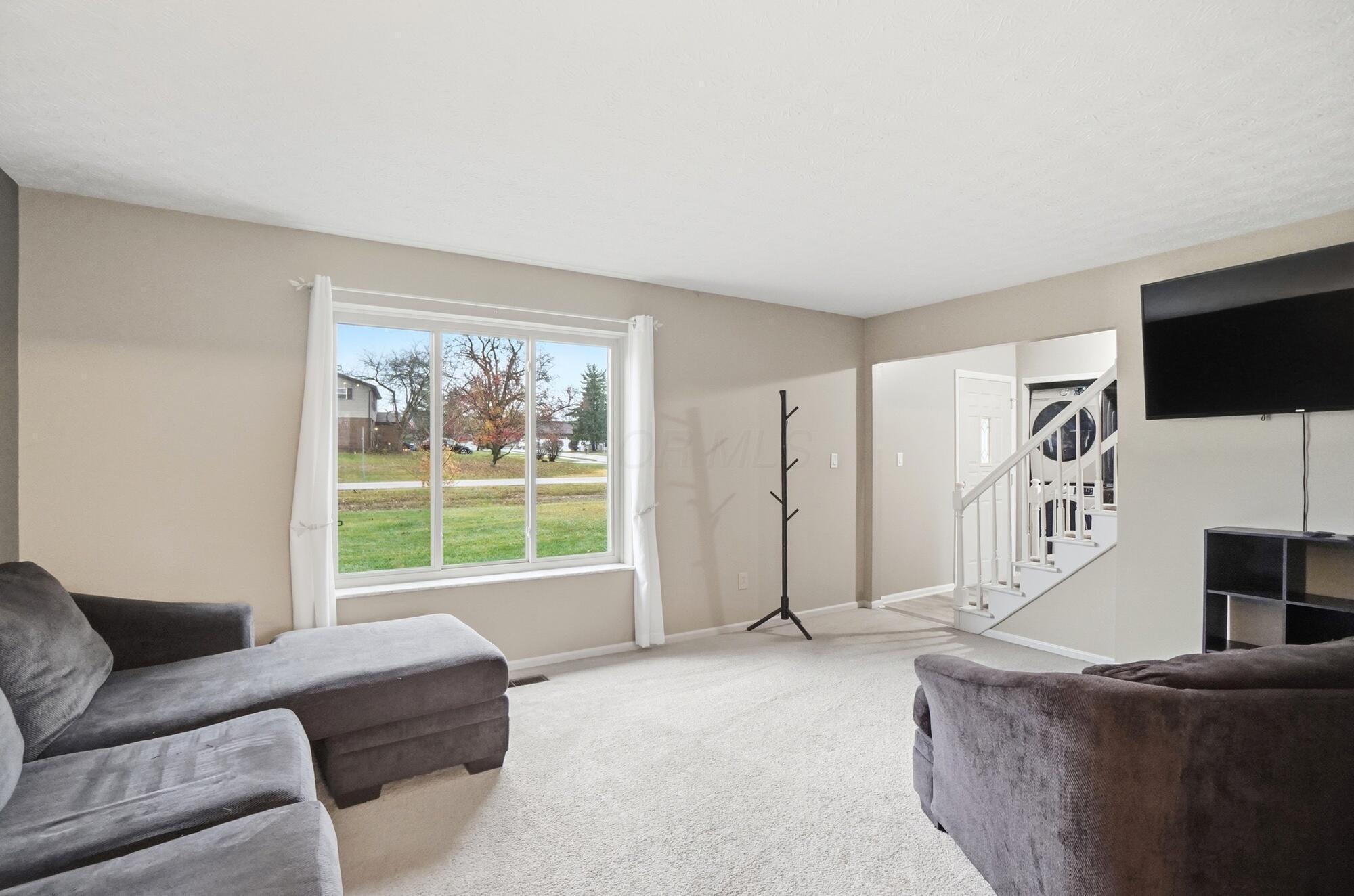 8715 Ravine Avenue Pickerington, OH 43147 - Photo 6 of 53 034