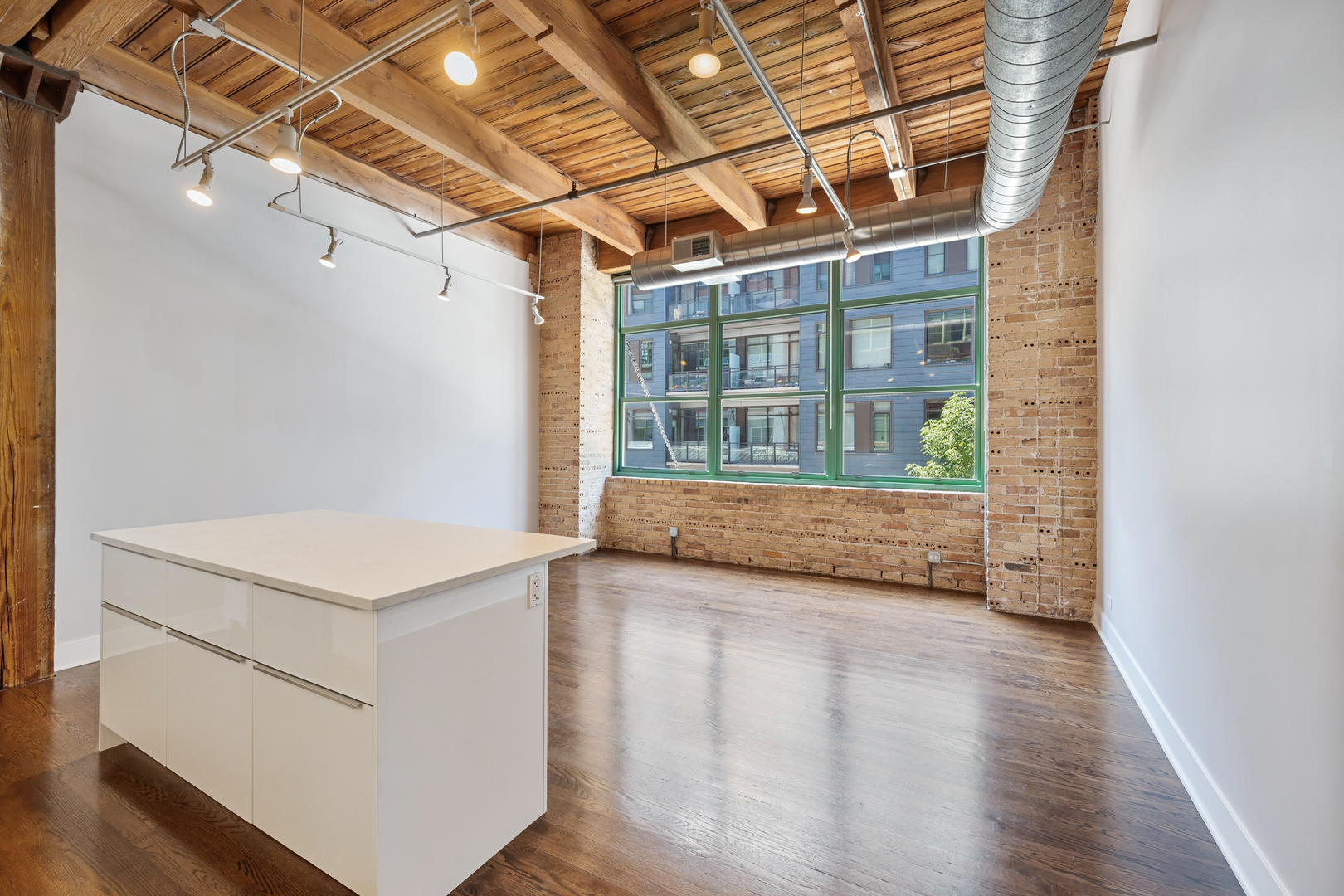 1017 West Washington Boulevard, Unit 2D Chicago, IL 60607 - Photo 9 of 14