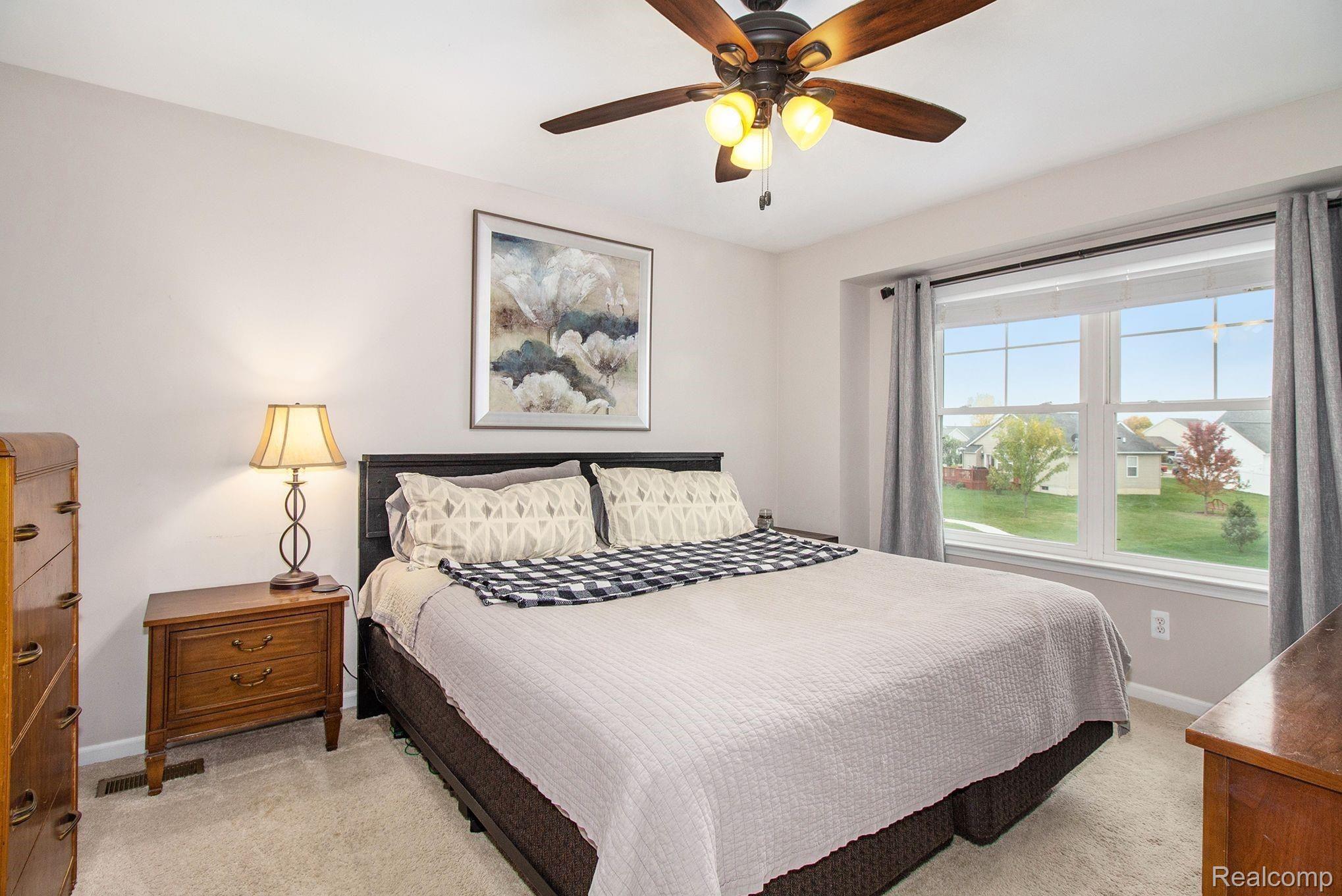 8044 Eagle Ridge Lane Fowlerville, MI 48836 - Photo 9 of 17 0P_N9UIM.jpeg