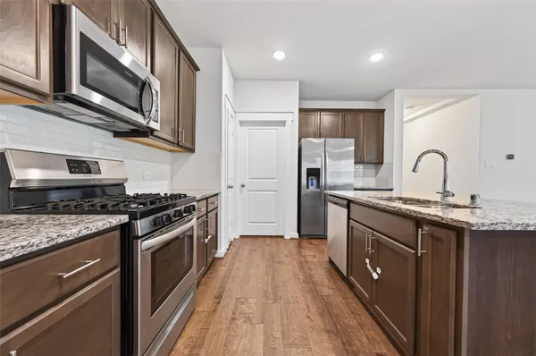 $1,895 | 12116 Brazos Drive, Willis, TX 77378