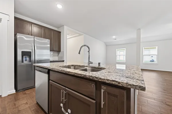 $1,895 | 12116 Brazos Drive, Willis, TX 77378