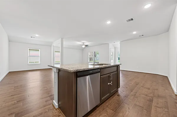 $1,895 | 12116 Brazos Drive, Willis, TX 77378