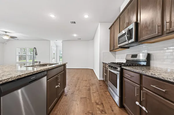 $1,895 | 12116 Brazos Drive, Willis, TX 77378