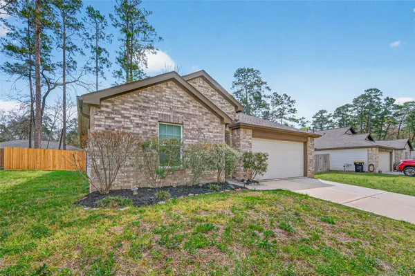 $1,895 | 12116 Brazos Drive, Willis, TX 77378