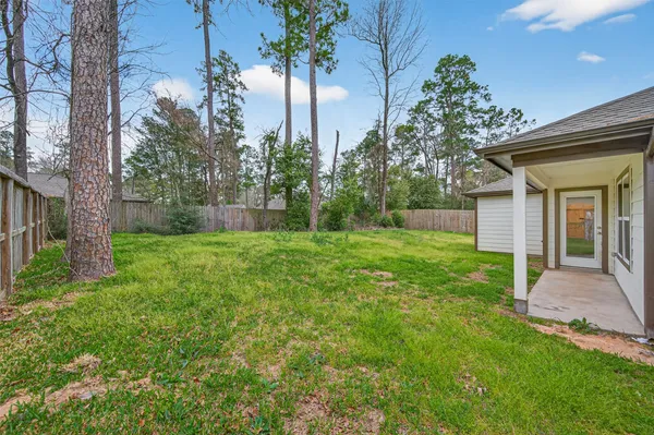 $1,895 | 12116 Brazos Drive, Willis, TX 77378
