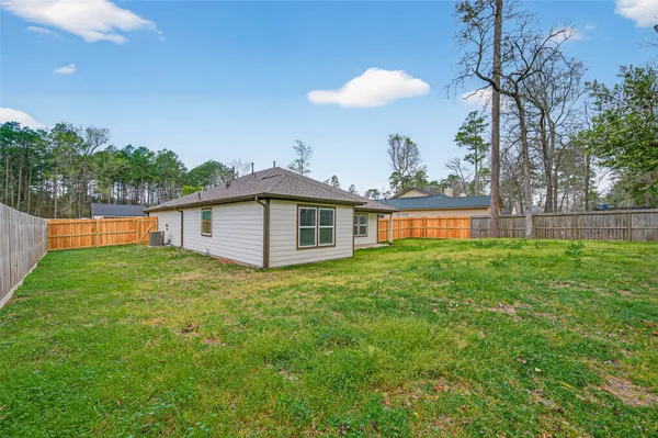 $1,895 | 12116 Brazos Drive, Willis, TX 77378