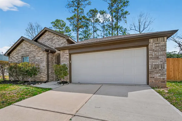 $1,895 | 12116 Brazos Drive, Willis, TX 77378