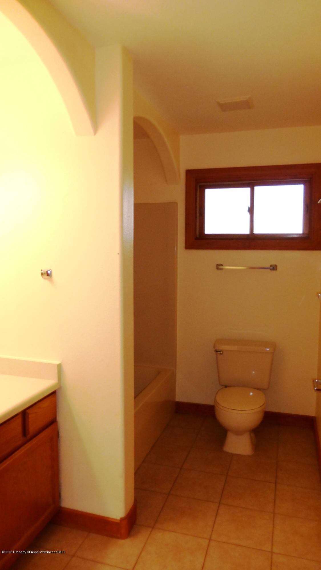 Full Bathroom - upstairs