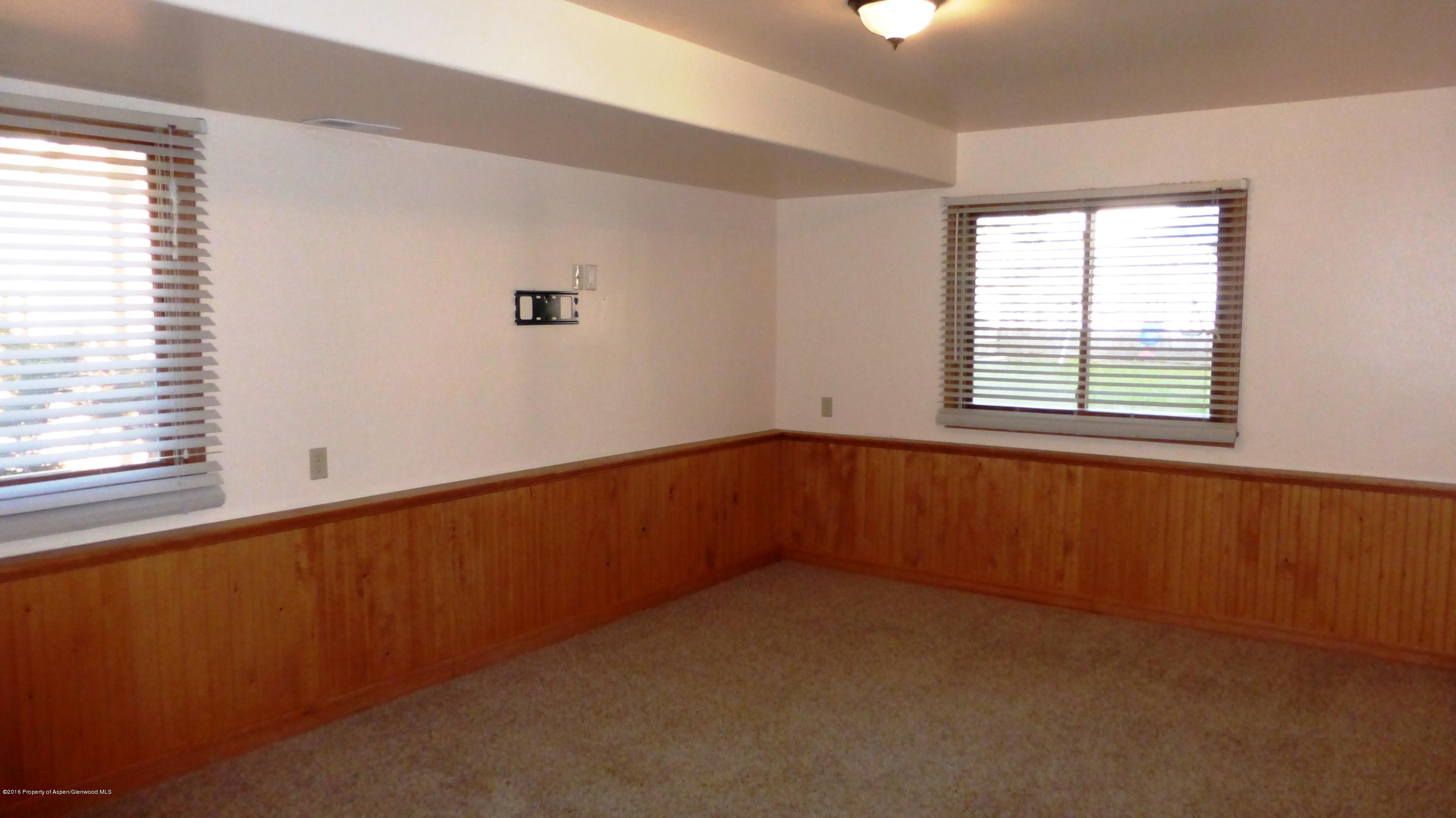 Master Bedroom - downstairs