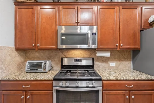 $417,500 | 208 Bear Creek Lane, Georgetown, TX 78633