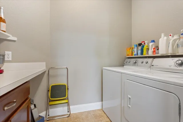 $417,500 | 208 Bear Creek Lane, Georgetown, TX 78633