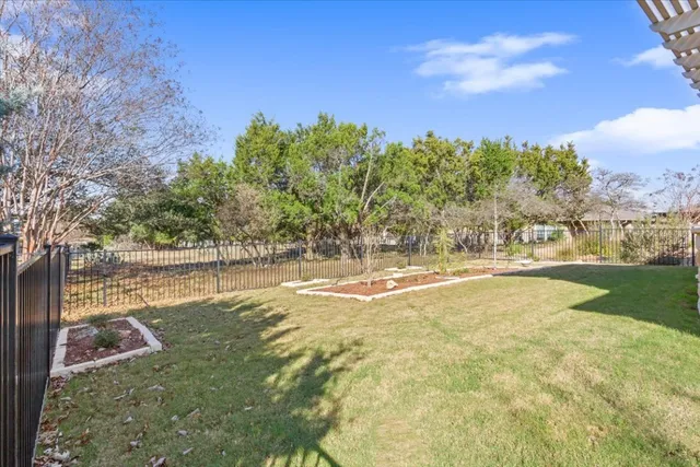 $417,500 | 208 Bear Creek Lane, Georgetown, TX 78633