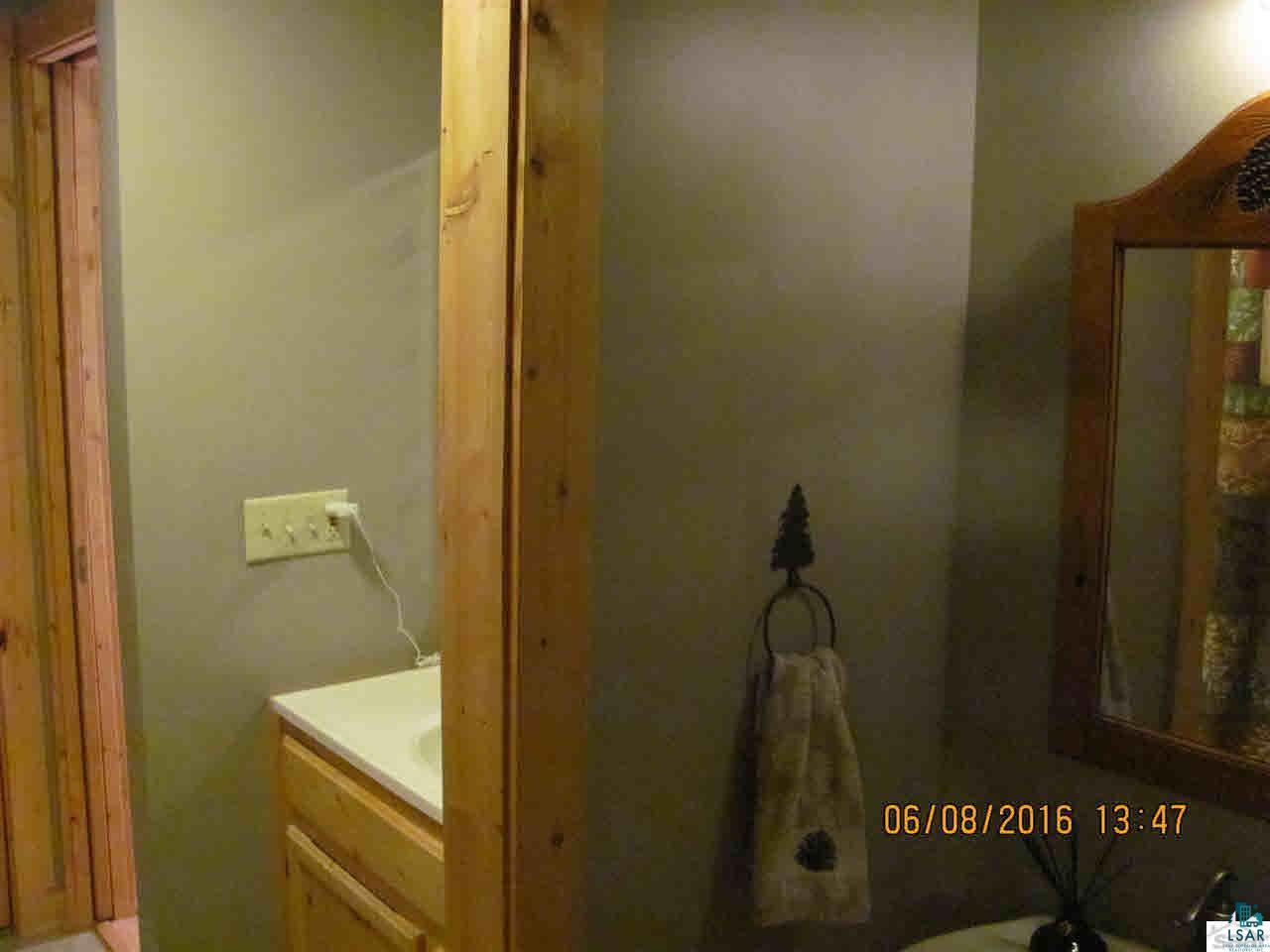 87600 Tucker Road Bayfield, WI 54814 - Photo 4 of 14 Lower Bath