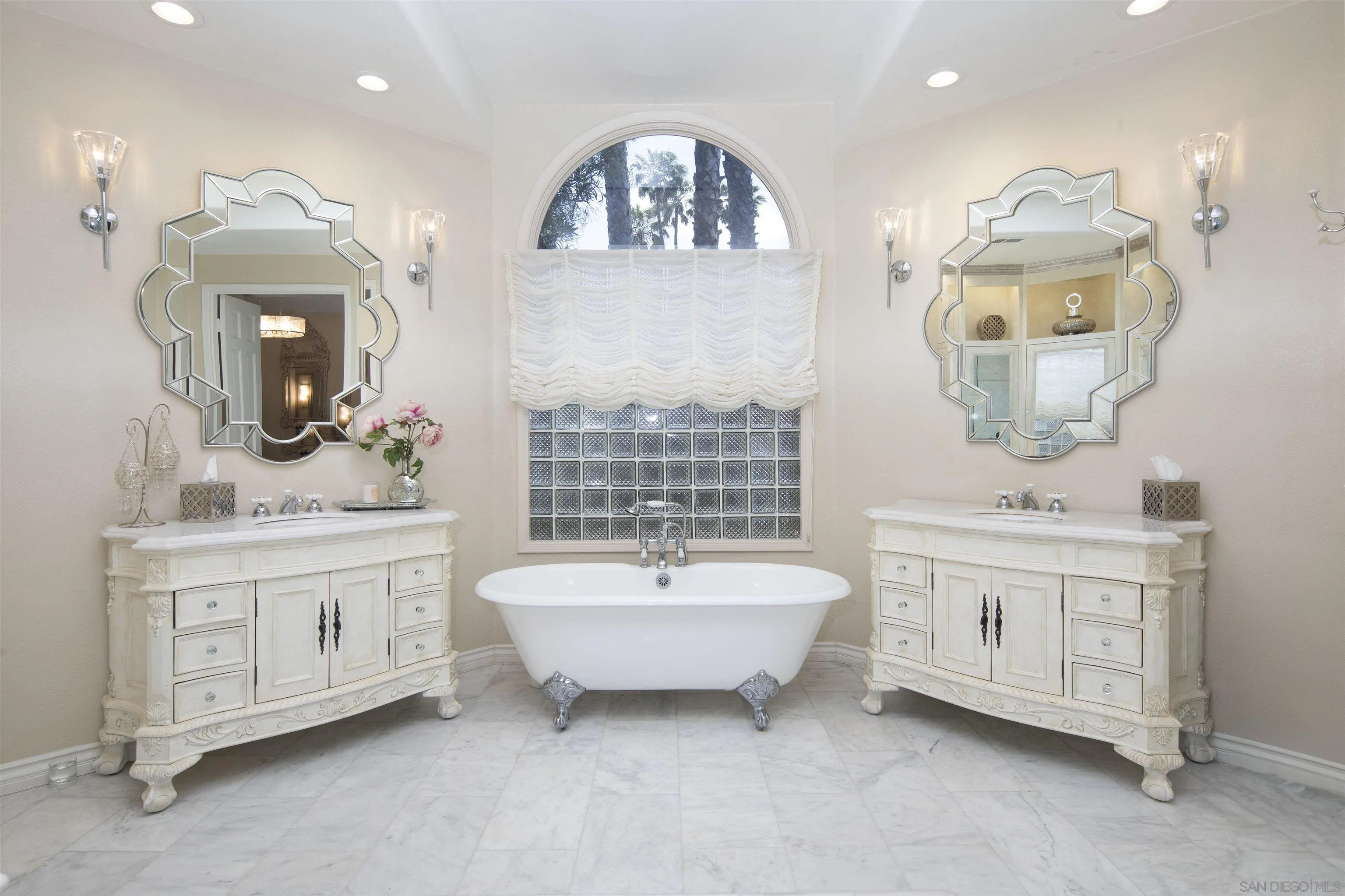 15448 Pimlico Corte Rancho Santa Fe, CA 92067 - Photo 24 of 31 a spacious bathroom with a double vanity sink mirror and bathtub