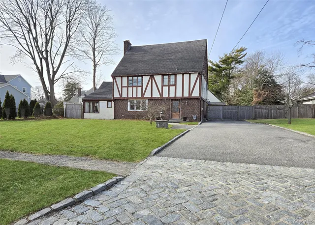 $839,000 | 410 Greene Avenue, Sayville, NY 11782