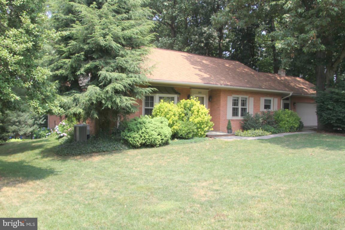 845 Hillaire Road Lancaster, PA 17601 - Photo 1 of 36 Gallery Image 1