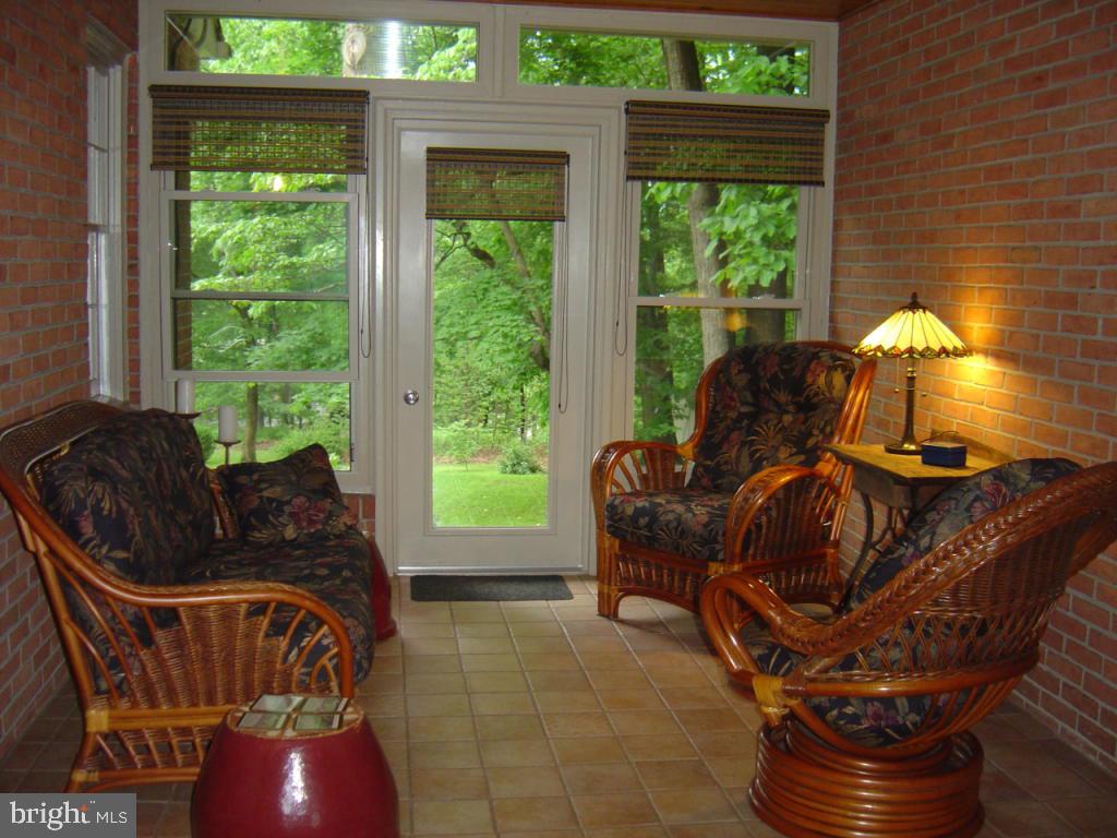 845 Hillaire Road Lancaster, PA 17601 - Photo 2 of 36 Gallery Image 2